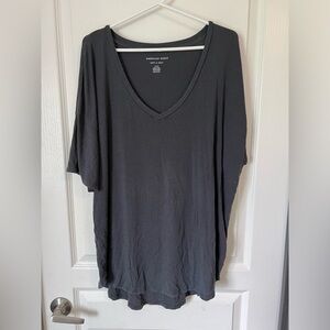 American eagle tshirt